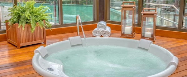Jacuzzis estão à disposição no Wyndham Gramado.
