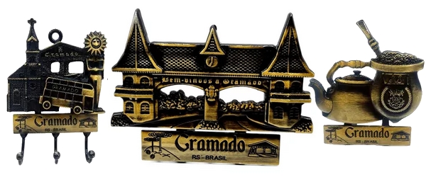 Por fim, nada como levar para casa um souvenir da viagem a Gramado!
